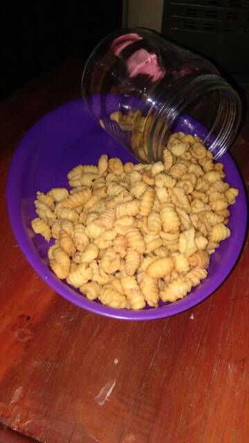 

KUE BAWANG KUE SIPUT KUE BAWANG 250gr