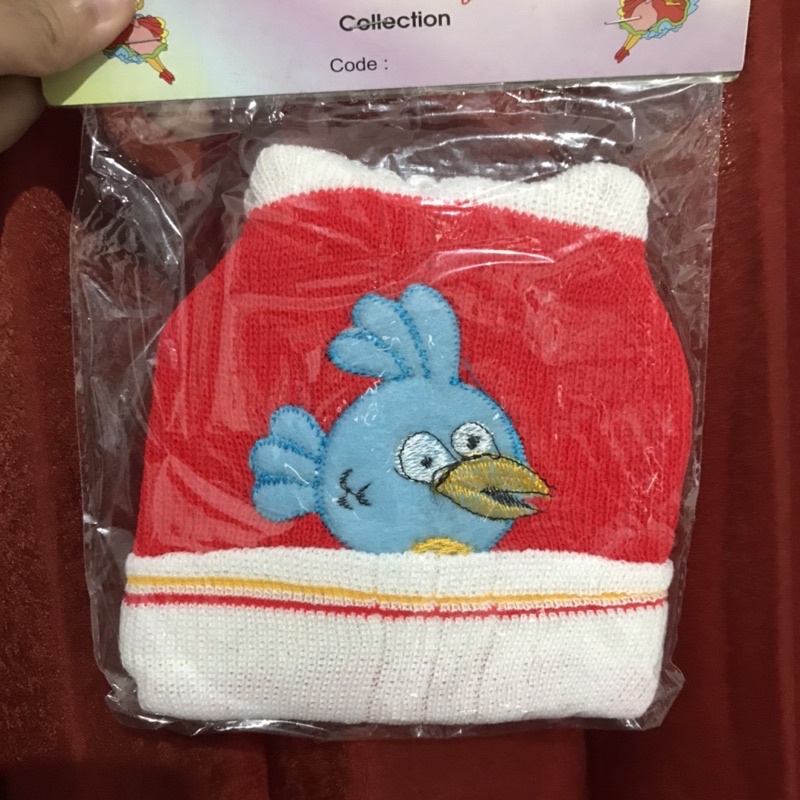 TOPI BAYI ANGRY BIRD POMPOM RAJUT