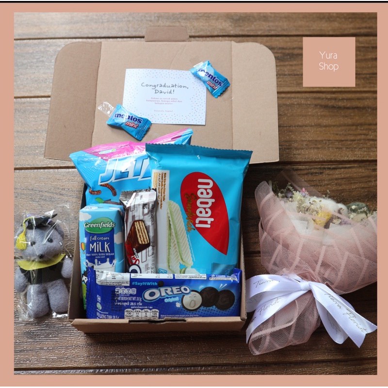 SNACK BOX | GIFT BOX PAKET SILVER (BISA REQUEST TULISAN &amp; ISI)