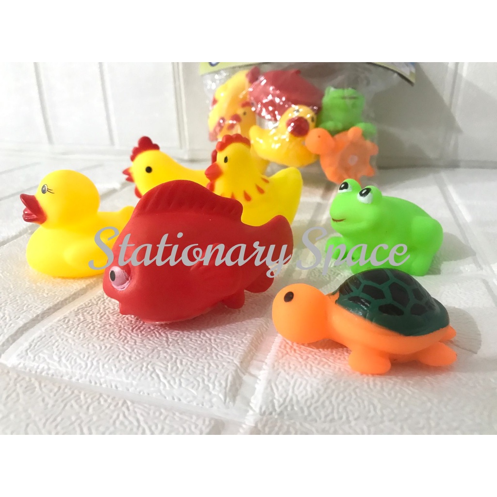 Mainan Mandi Anak Motif Animal /Karet Bunyi BathToys