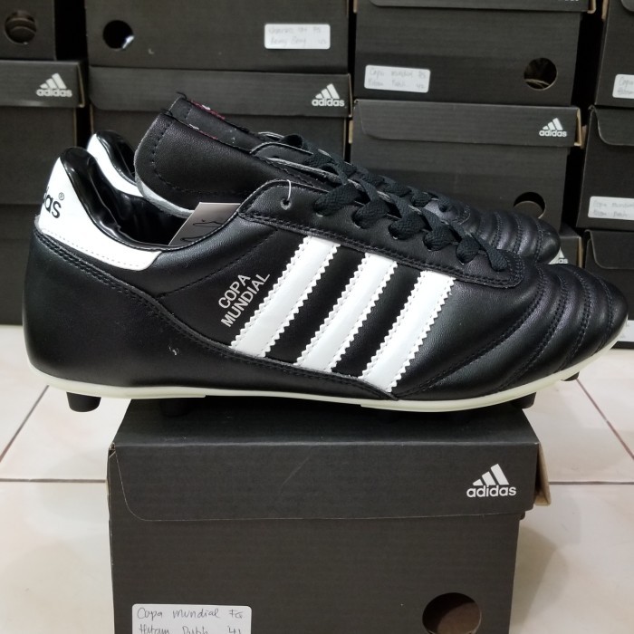 Sepatu Bola Adidas Copa Mundial Black Fg