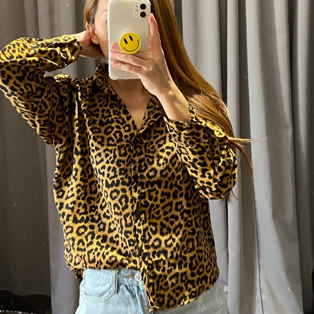 Atasan kemeja casual wanita leopard lengan pjg