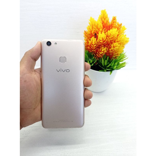 Hp Vivo V7+ V7 Plus Ram 4GB Internal 64 4/64 Hp Second Seken Bekas Murah Promo Bergaransi