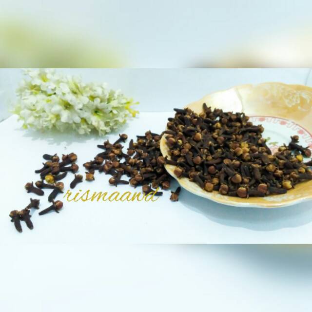 

Cengkeh Kering/ Rempah-rempah/ Obat Herbal/ Obat Tradisional/ Bumbu masakan