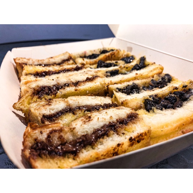 

Roti bakar marasaaa coklat vs oreo crumb