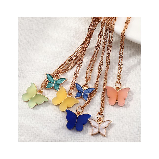 LRC Kalung Fashion Butterfly Acrylic Alloy Necklace P8889X