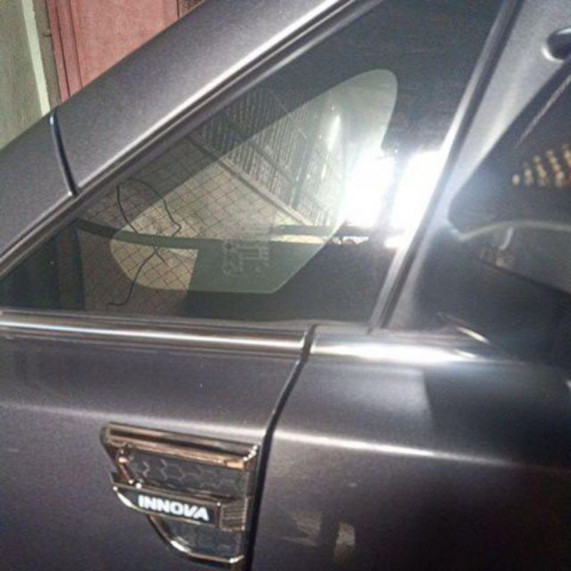 side ventilator samping emblem air flow mobil toyota inova innova CHROME HITAM crome chrome TWOTONE