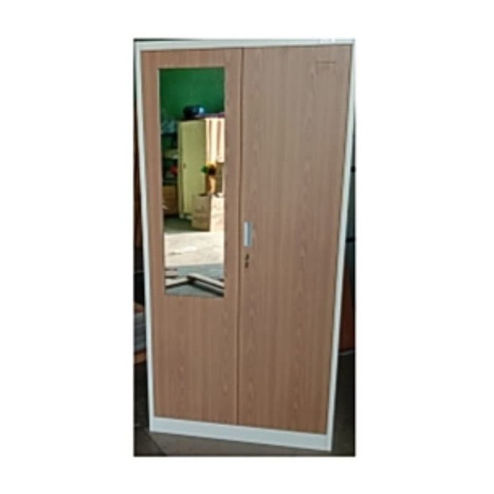 Lemari Pakaian Besi 2 pintu ayun Motif Kayu dengan Cermin