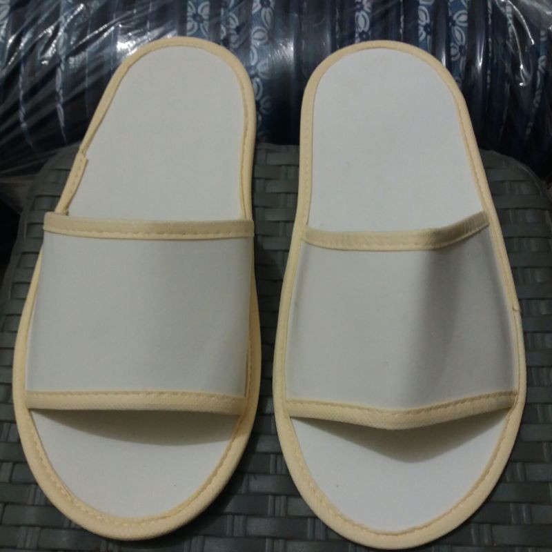 COSTUM SABLON SANDAL LANTAI /HOTEL SEPOND 4 ML MIN ORDER 100 PASANG-List crem