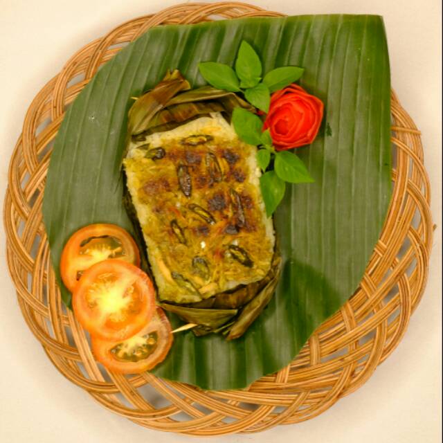 

Nasi bakar Teri Sambal Hijau