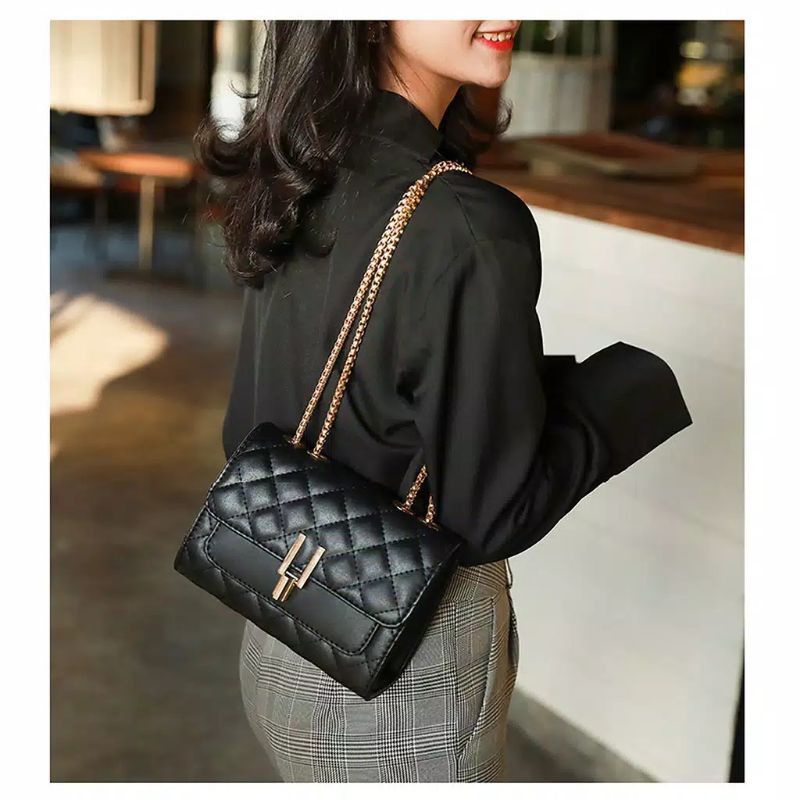 TAS WANITA PREMIUM TAS SELEMPANG WANITA SLINGBAG WANITA TALI RANTAI