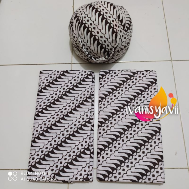 (Jarik Couple) Sepasang Jarik + Blangkon Solo / Motif Lereng Canting