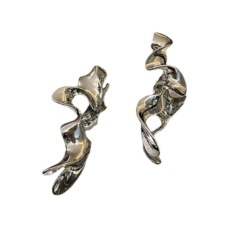 Anting Bahan Metal Model Flow Turn Piece