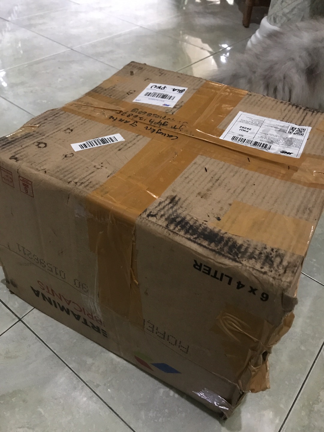 Teko Hias Cangkir Gantung Dari Kayu Hiasan Meja Kayu Jati
