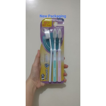 (Formula) Sikat Gigi Sensitive Flex Toothbrush Extra Soft
Bristles
3 Pcs