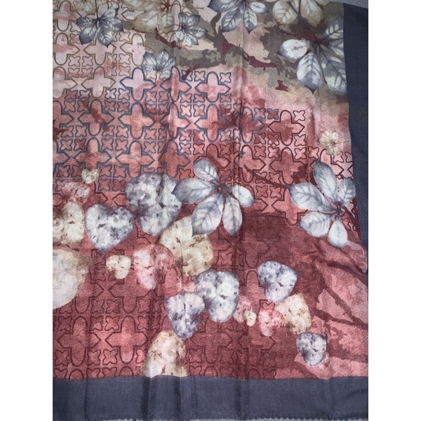 SEGIEMPAT VOALDENAY KW PREMIUM / HIJAB JILBAB SQUARE VOAL MOTIF LASER CUT-Motif 22