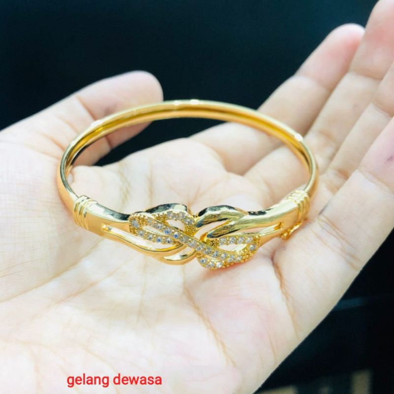 gelang tangan bangle termewa,gelang titanium asli anti luntur anti karat,gelang perhiasan fashion wanita terbaru, perhiasan mirip mas asli, perhiasan berlapis emas 24 k, gelang wanita import