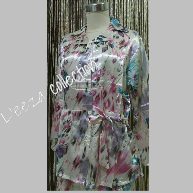 Piyama Satin motif batik celana ¾ (free belt/kimono)