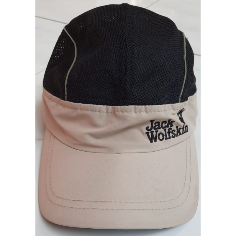 Topi Jack Wolfskin (made in Korea)