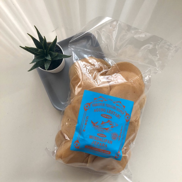 

Kerupuk Tengiri Musdalifah Biru 500gr