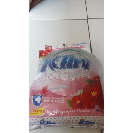 

deterjen bubuk soklin softener 770grm