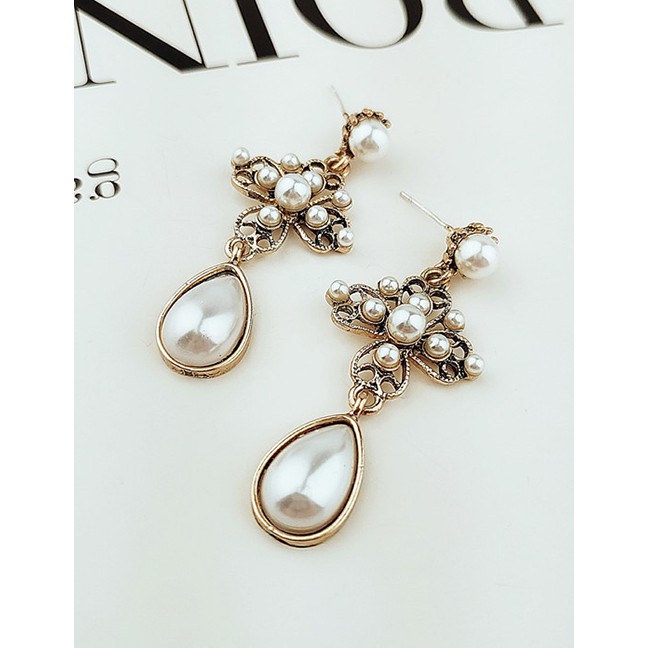 LRC Anting Tusuk Fashion Gold Tassel Drop Pearl Earrings F49280