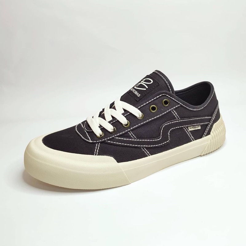 SEPATU PATROBAS EQUIP LOW BLACK WHITE ORIGINAL-1