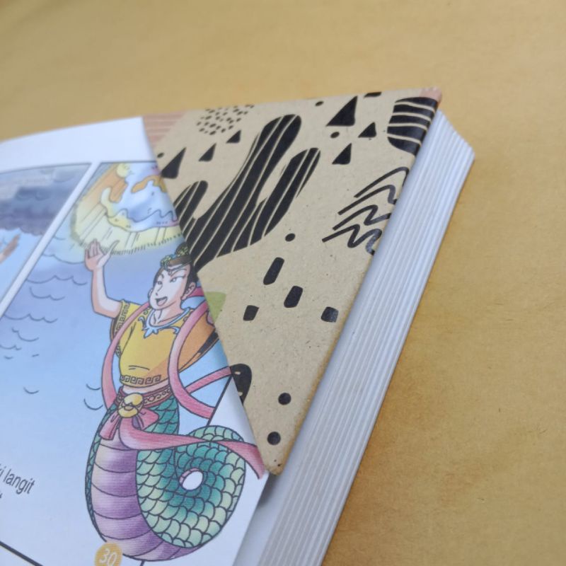 

PEMBATAS BUKU / ORIGAMI / HAND MADE