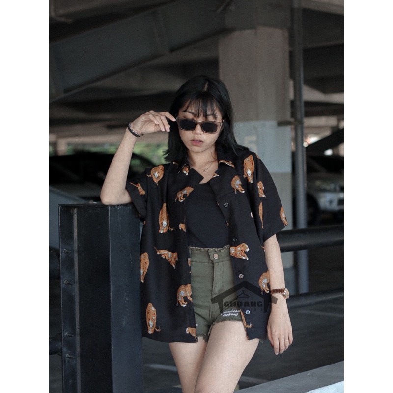 Baju Kemeja Wanita Baju Kemeja Motif Macan Baju Berkerah Trendy Oversized Baju Atasan Wanita Kekinia