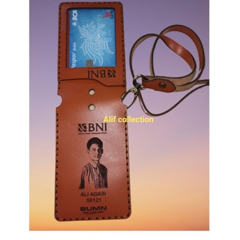 

iD card holder kulit asli - name tag kulit asli costum nama perusahaan dan photo - dompet id card