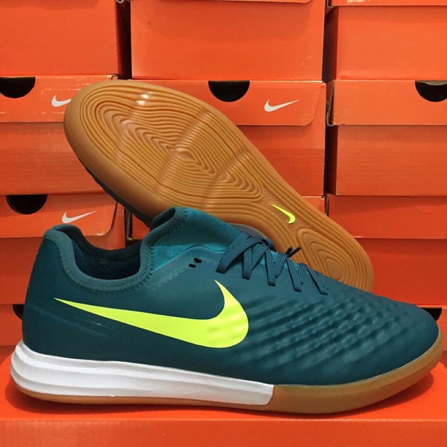 Sepatu nike magista X finale II
