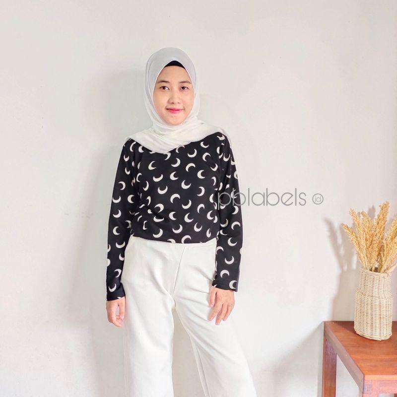 Kaos H&M Lengan Panjang motif sabit