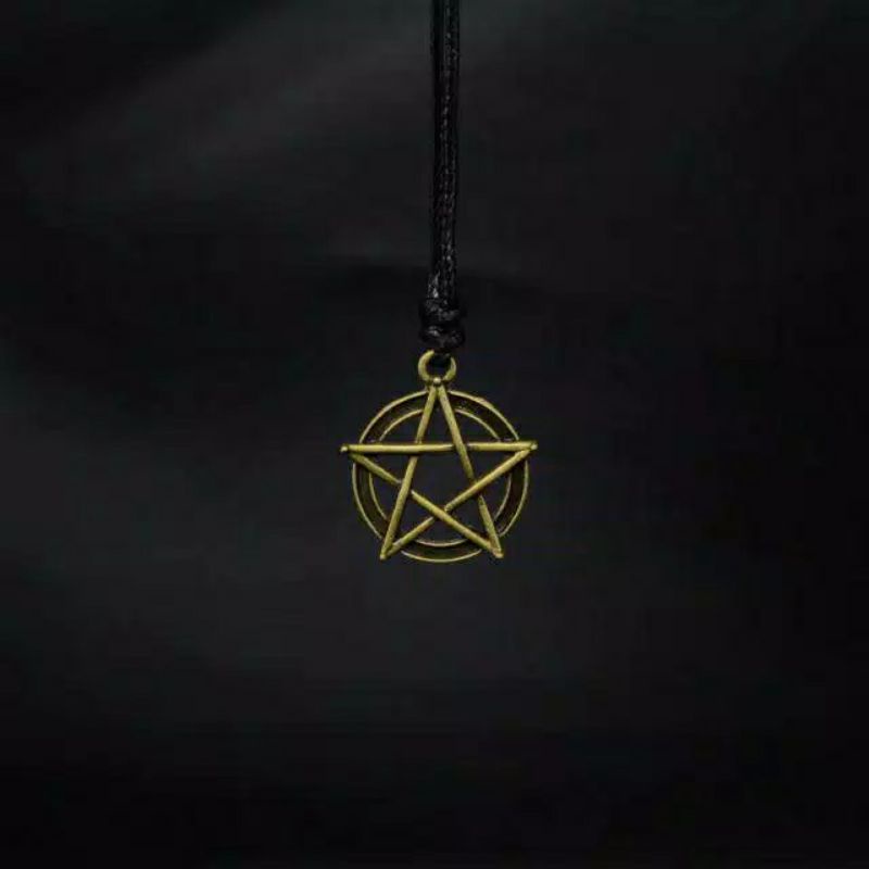 Kalung tali satin korea liontin bintang kuningan anti karat/kalung pria