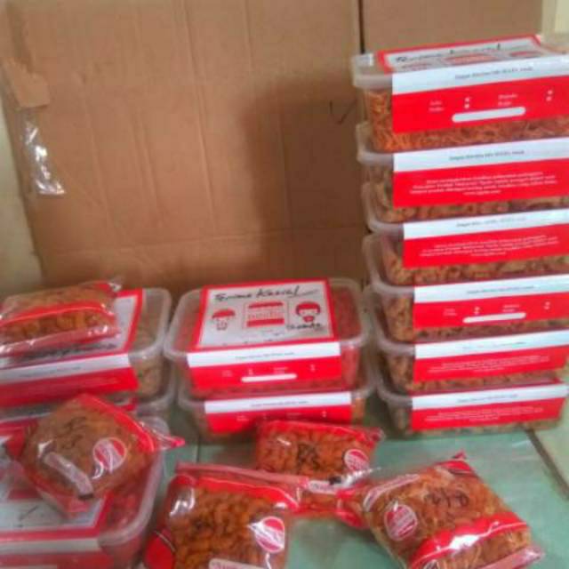 

Makaroni ngehe toples Rawamangun Jaktim READY STOCK