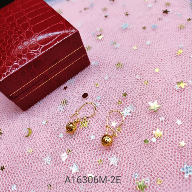 Anting Bola Wanita Titanium Anti Karat Lapis Emas JewelryA16306M-2