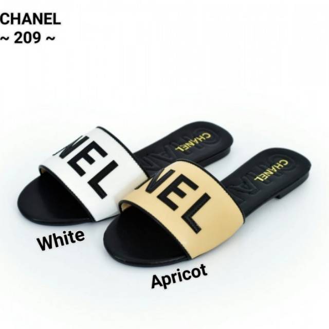 CHANEL Sandals Slippers
Series # 209