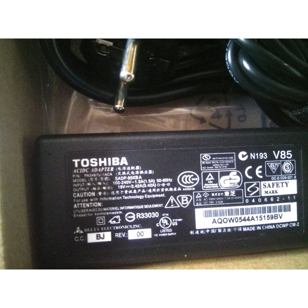 Promo adaptor laptop toshiba Termurah