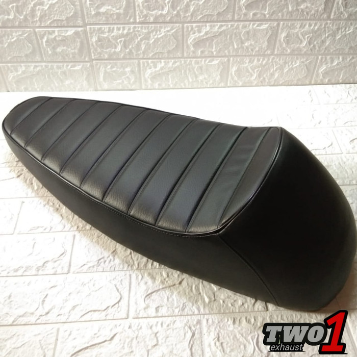 JOK CAFERACER VESPA - HITAM