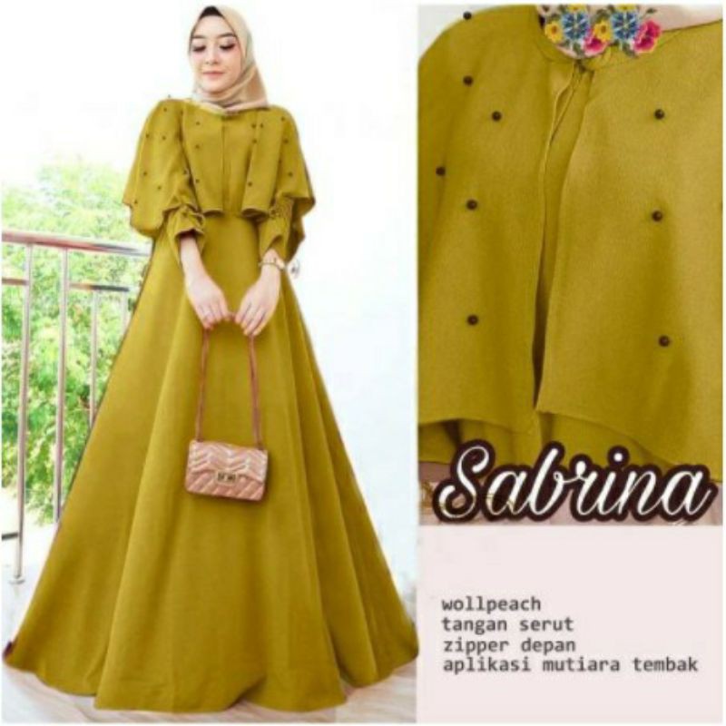 sabrina maxy BISA SERAGAM