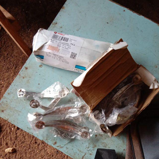 Tarikan Handel Laci Lemari Titik Bintik