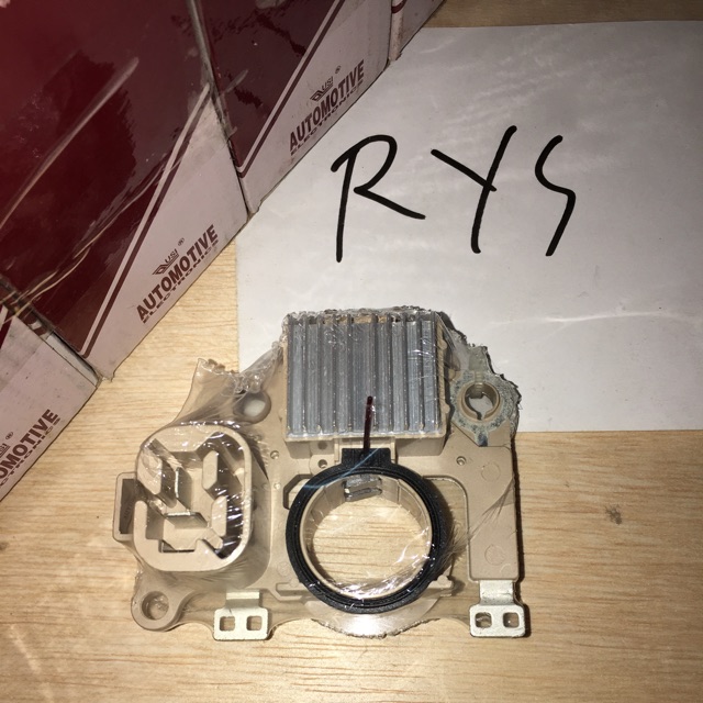 IC REGULATOR ALTERNATOR T120SS NEW SOKET 2