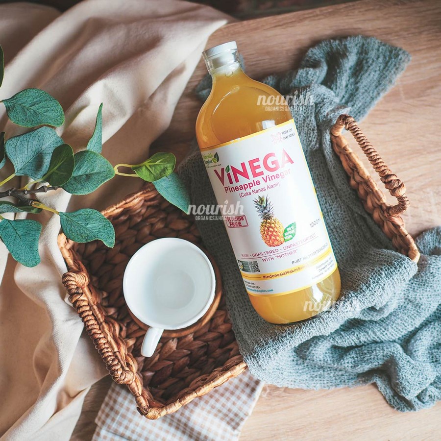 Vinega, Pineapple Vinegar with Mother / Cuka Nanas alami 1 L