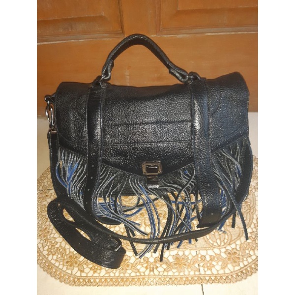 The Van sling bag SOLD