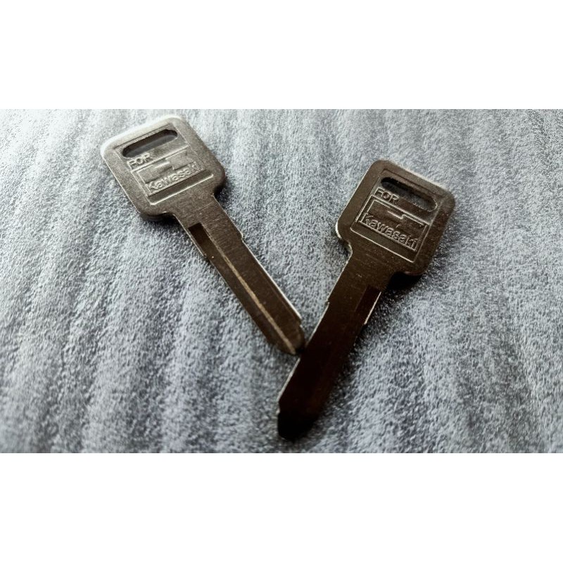 BAHAN duplikat kunci montor kawasaki ninja r/rr/ss