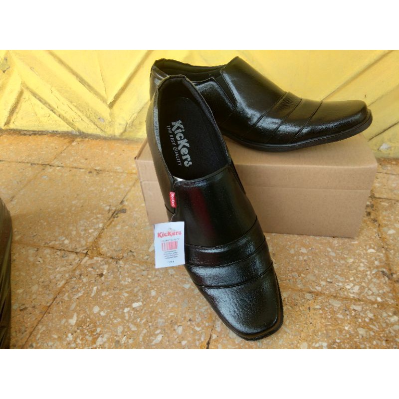 Produk terlaris/Sepatu pantofel/Sepatu kantor/Sepatu formal/Sepatu kickers/Sepatu murah/Sepatu berkualitas/Sepatu terlaris/sepatu hitam