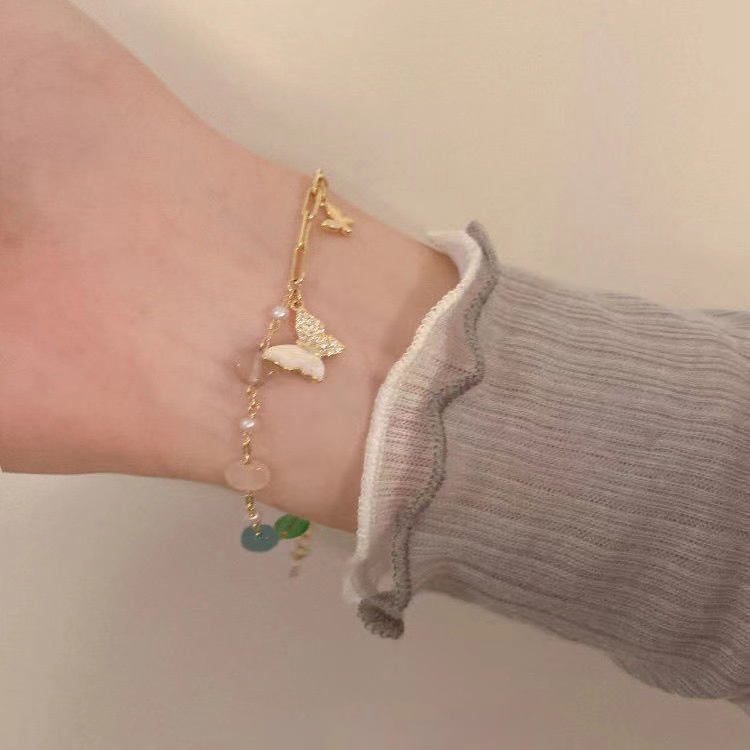 Gelang Manik-Manik Dengan Liontin Butterfly Untuk Wanita