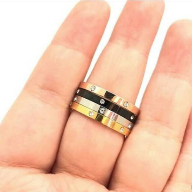 Cincin Cartier 4 Warna Titanium Lapis Emas