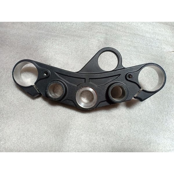 Segitiga Atas Yamaha R25 Original Segitiga Shockbreaker Depan atas R25 - MT25 Ori Chemco YGP
