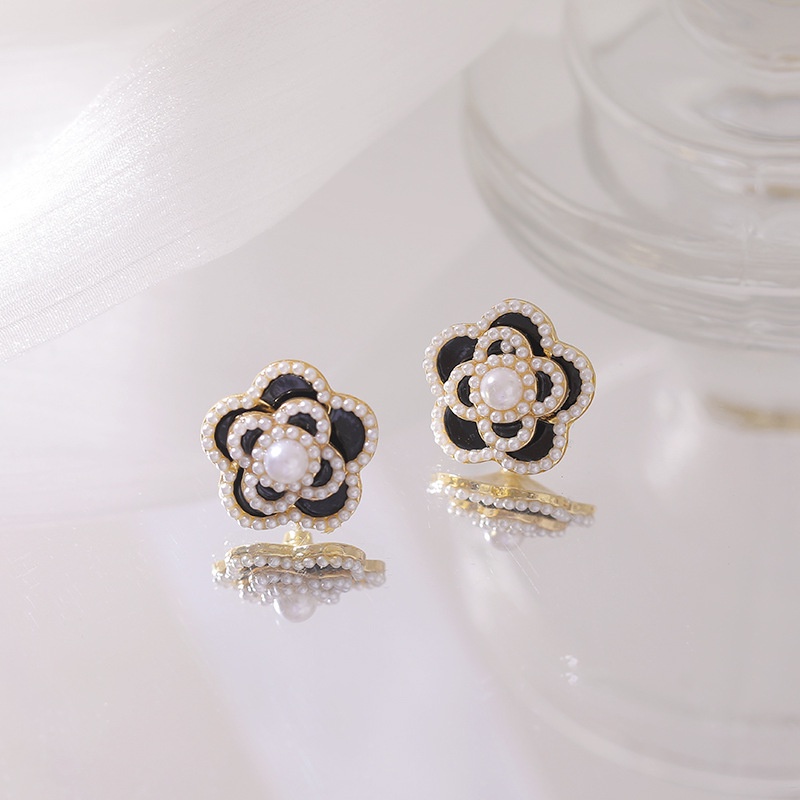 Sterling silver jarum Korea anggun online influencer fashion Pearl Camellia sederhana liar anting-an