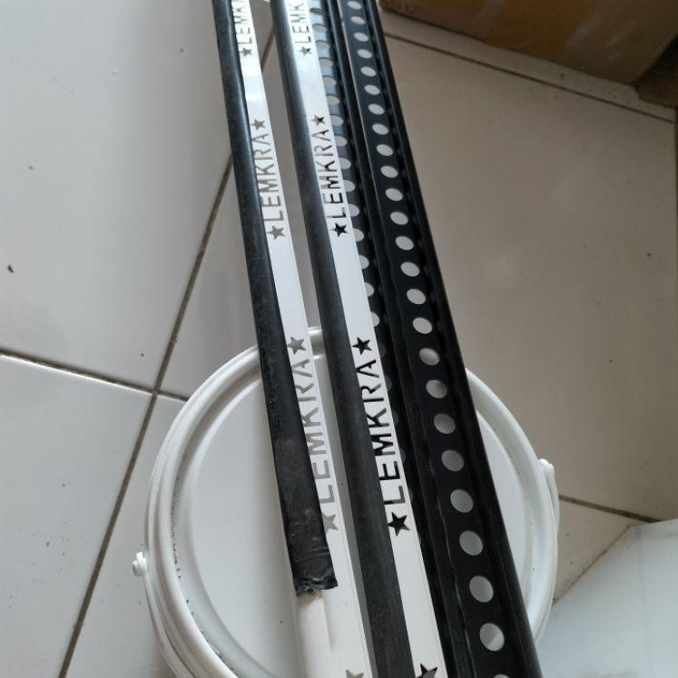 ((TERMURAH)) LEMKRA Tile Trim PVC / kuku macan PVC Corner  2,4m